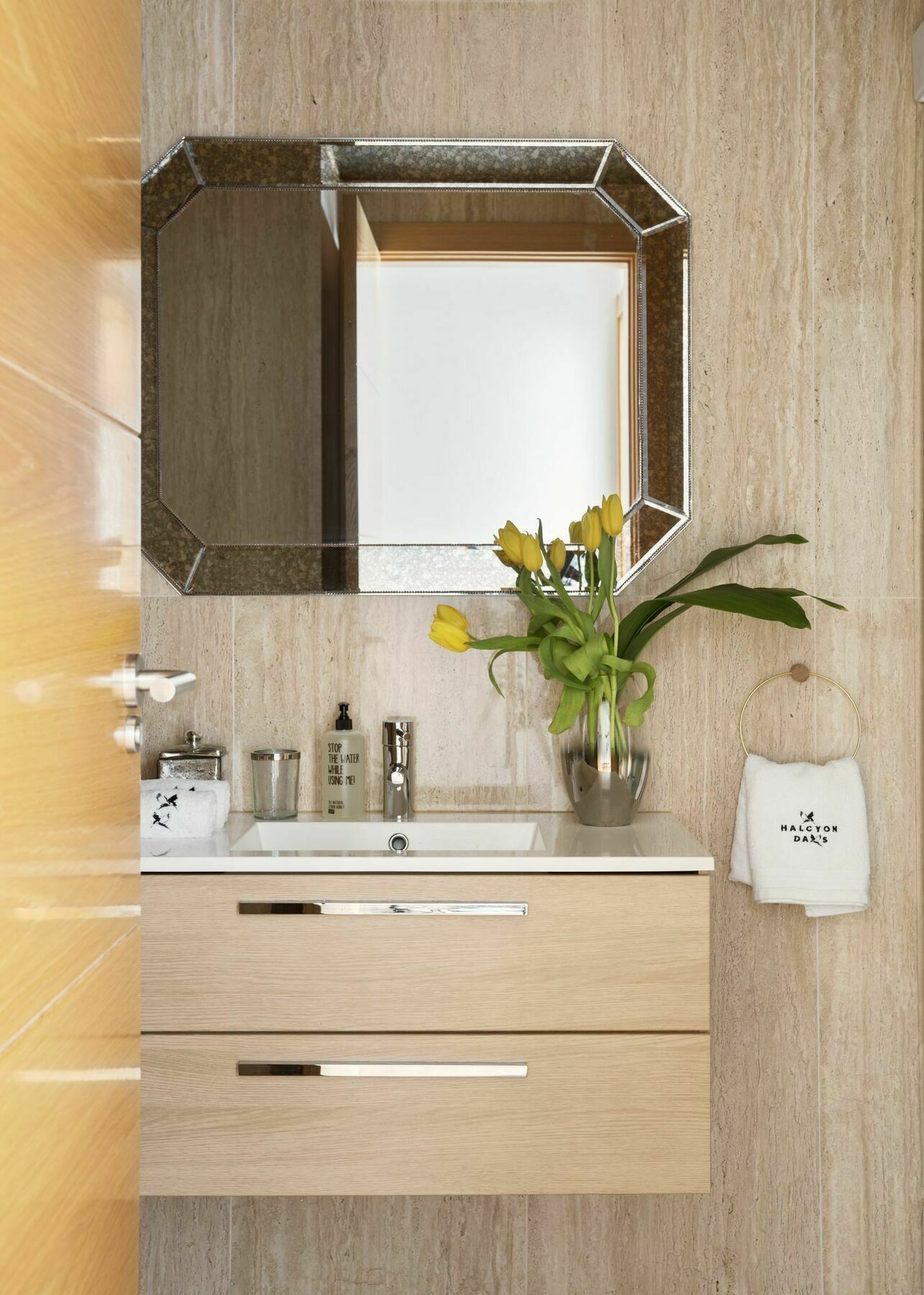 Halcyon Days Designer Apartments By Ana Locking Малага Екстериор снимка